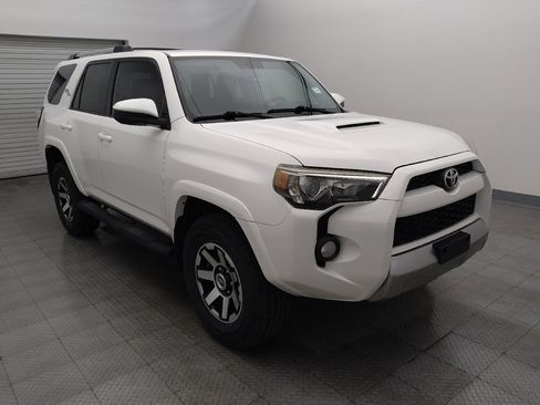 Used 2017 Toyota 4Runner TRD Off-Road AWD/4WD image 13