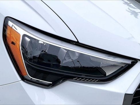 Used 2022 Audi Q3 2.0T Premium w/ Convenience Package image 26