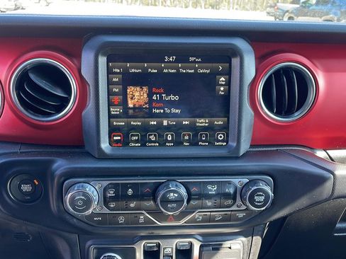 Used 2021 Jeep Wrangler Unlimited Rubicon image 18