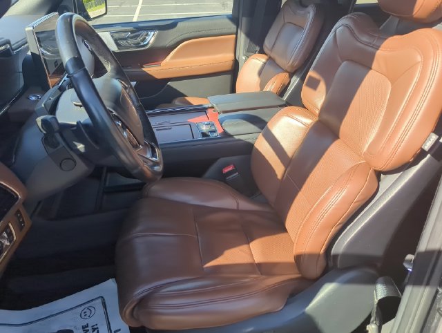 Used 2023 Lincoln Navigator L Reserve AWD/4WD image 20