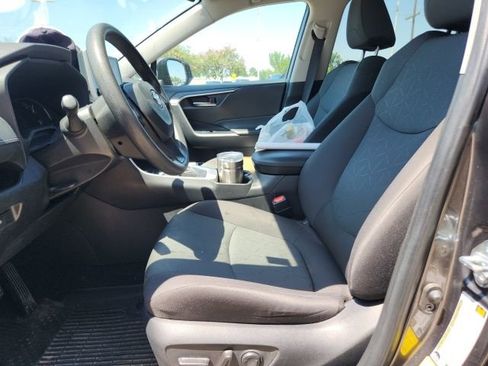 Used 2024 Toyota RAV4 XLE FWD image 12