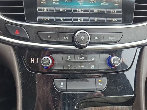 Used 2019 Buick LaCrosse Preferred image 24