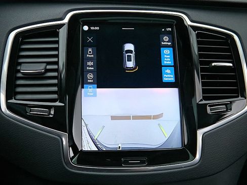 Used 2023 Volvo XC90 B6 Plus w/ Protection Package Premier AWD/4WD image 12