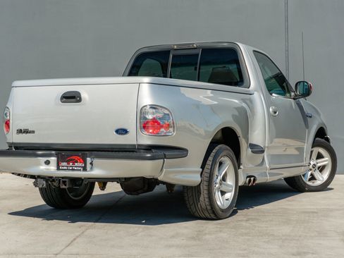 Used 2004 Ford F150 Lightning image 7