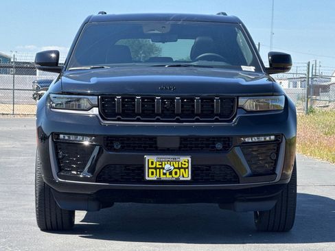 New 2026 Jeep Grand Cherokee Limited AWD/4WD image 8