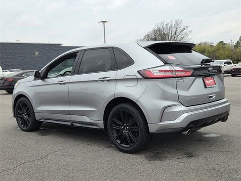 Used 2020 Ford Edge ST-Line w/ Cold Weather Package image 3
