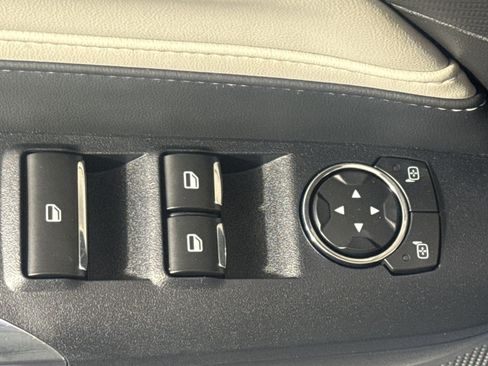 Used 2025 Ford Mustang GT Premium RWD image 15