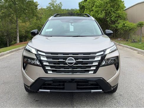 New 2026 Nissan Rogue Platinum w/ Platinum Premium Package AWD/4WD image 3