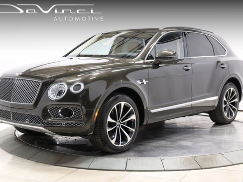 Used 2018 Bentley Bentayga AWD/4WD image 1