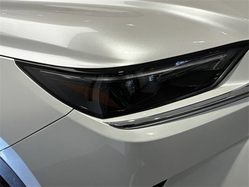 Used 2024 Toyota Grand Highlander Limited image 6