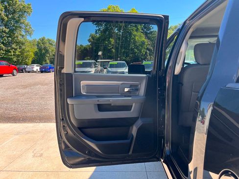 Used 2018 RAM 1500 Big Horn AWD/4WD image 18
