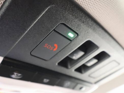 Used 2022 Nissan Rogue Platinum w/ Head-Up Display Package image 19