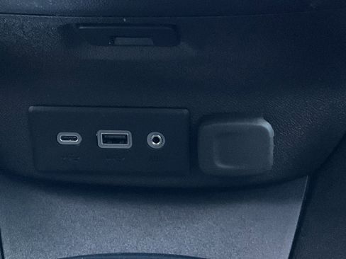 Used 2023 Chevrolet Malibu LT image 32