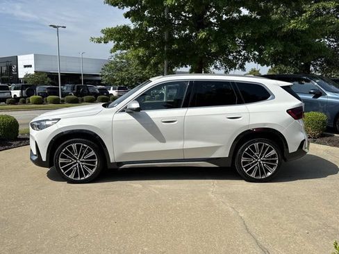 Used 2024 BMW X1 xDrive28i w/ Premium Package AWD/4WD image 2