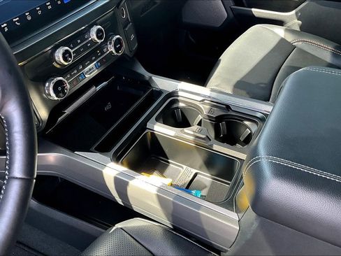 Used 2024 Ford F250 Lariat image 19