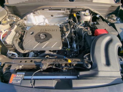 Used 2022 Chevrolet TrailBlazer LT FWD image 31
