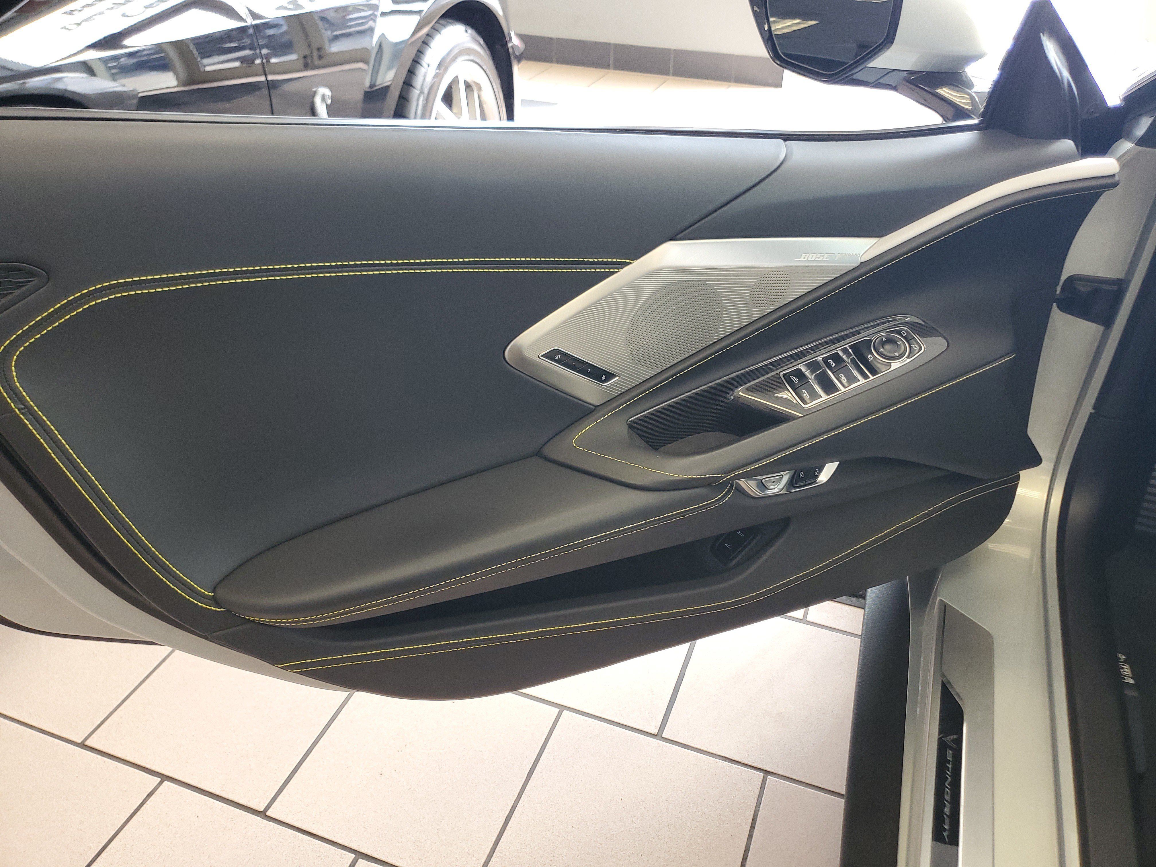 Used 2021 Chevrolet Corvette Stingray Premium Conv w/ Z51 Performance Package RWD image 9