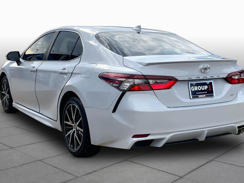 Used 2023 Toyota Camry SE FWD image 12