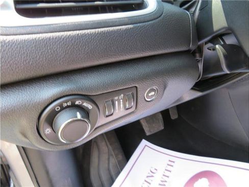 Used 2017 Chrysler 200 LX FWD image 26