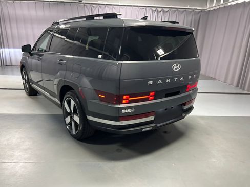Used 2025 Hyundai Santa Fe Limited FWD image 5