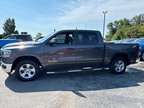 Used 2023 RAM 1500 Lone Star AWD/4WD image 3