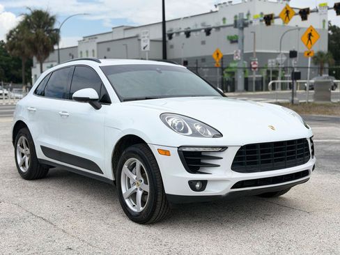 Used 2018 Porsche Macan AWD/4WD image 7