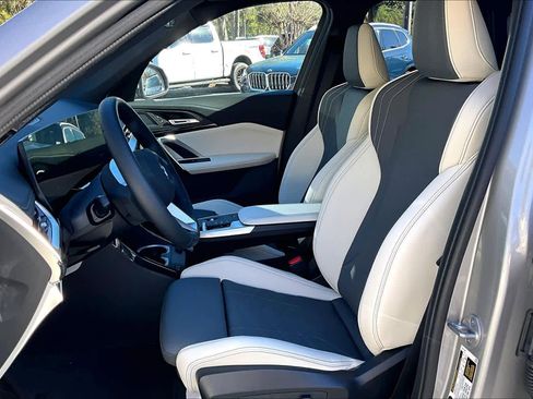 New 2026 BMW X1 xDrive28i w/ Technology Package image 9