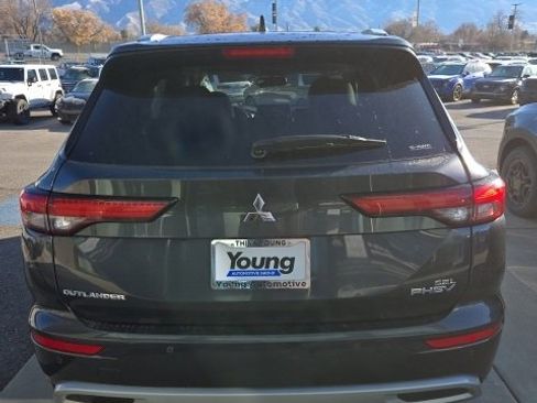 Used 2024 Mitsubishi Outlander 4WD Plug-In Hybrid image 5