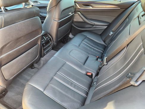 Used 2022 BMW M550i xDrive w/ Shadowloine Package AWD/4WD image 25