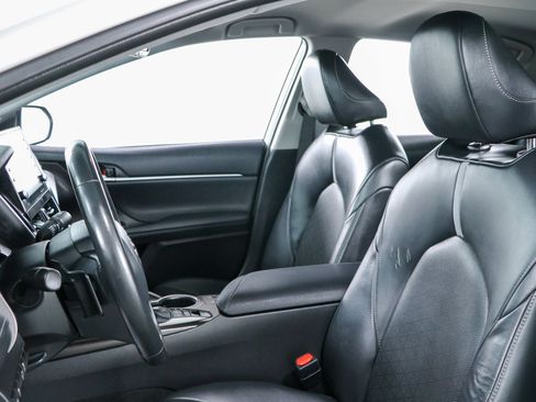 Used 2023 Toyota Camry XSE FWD image 23