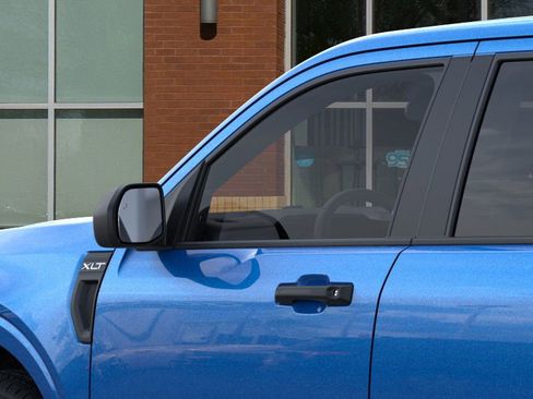 New 2025 Ford Maverick XLT image 21