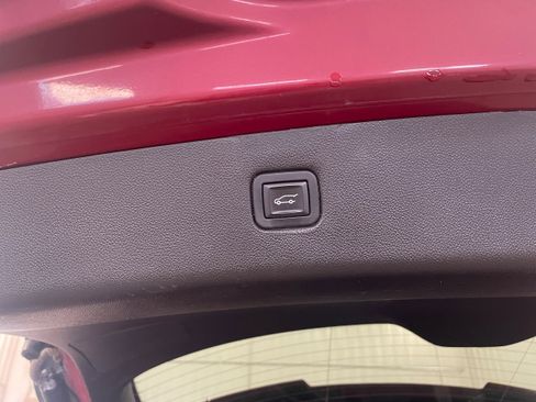 Used 2019 Chevrolet Blazer Premier w/ Sun and Wheels Package AWD/4WD image 27