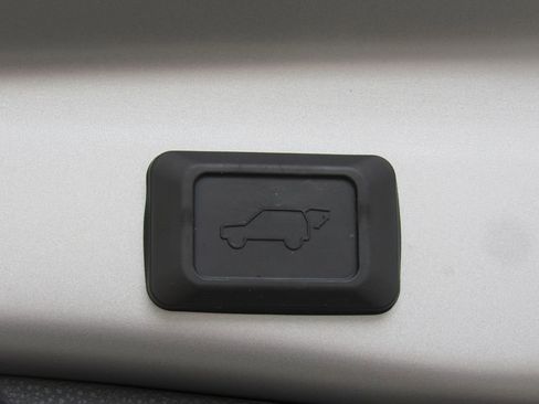 Certified 2024 Toyota RAV4 XLE w/ Convenience Package image 21