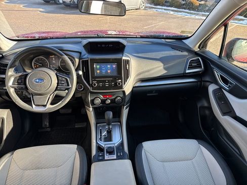 Used 2023 Subaru Forester Premium image 9