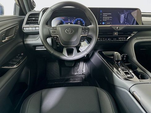 New 2026 Toyota Crown image 10