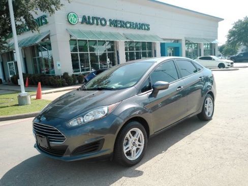 Used 2019 Ford Fiesta SE FWD image 1