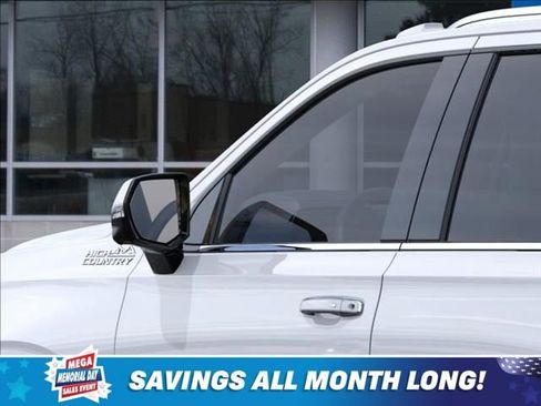 New 2026 Chevrolet Tahoe High Country AWD/4WD image 12