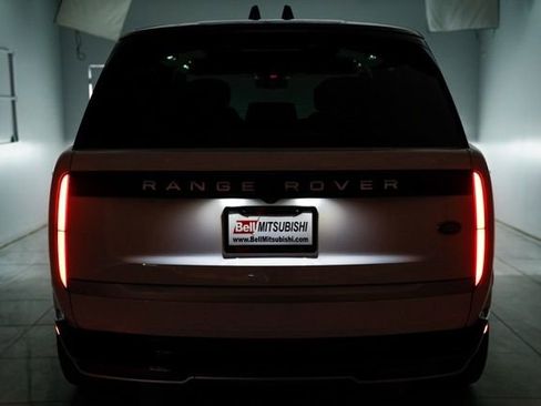 Used 2023 Land Rover Range Rover Autobiography image 41