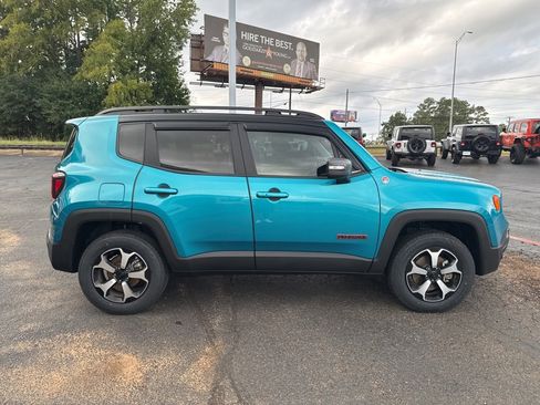 Used 2020 Jeep Renegade Trailhawk w/ Cold Weather Group image 5