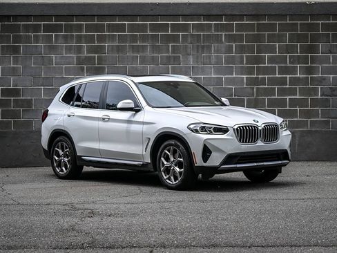 Used 2023 BMW X3 xDrive30i w/ Convenience Package w/ZPA AWD/4WD image 2