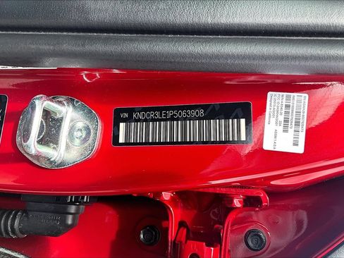 Used 2023 Kia Niro EX FWD image 19