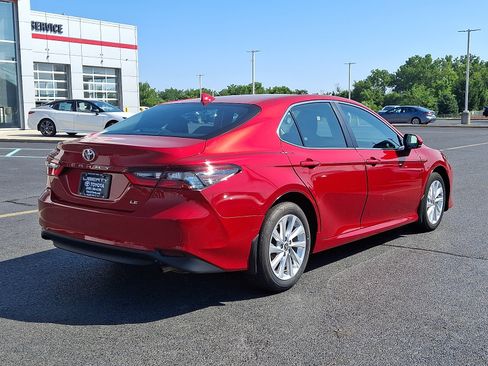 Used 2024 Toyota Camry LE FWD image 6
