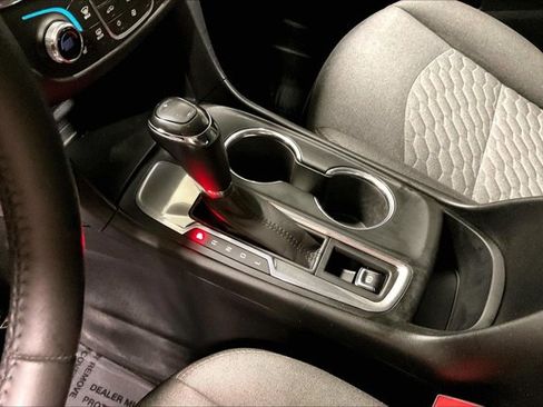 Used 2019 Chevrolet Equinox LT FWD image 17