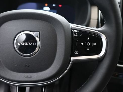 Used 2026 Volvo XC90 B6 Ultra w/ Protection Package Premier AWD/4WD image 14