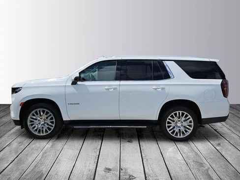 Used 2023 Chevrolet Tahoe LT w/ Luxury Package RWD image 2