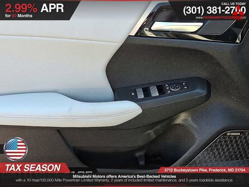 Used 2025 Mitsubishi Outlander SE image 8