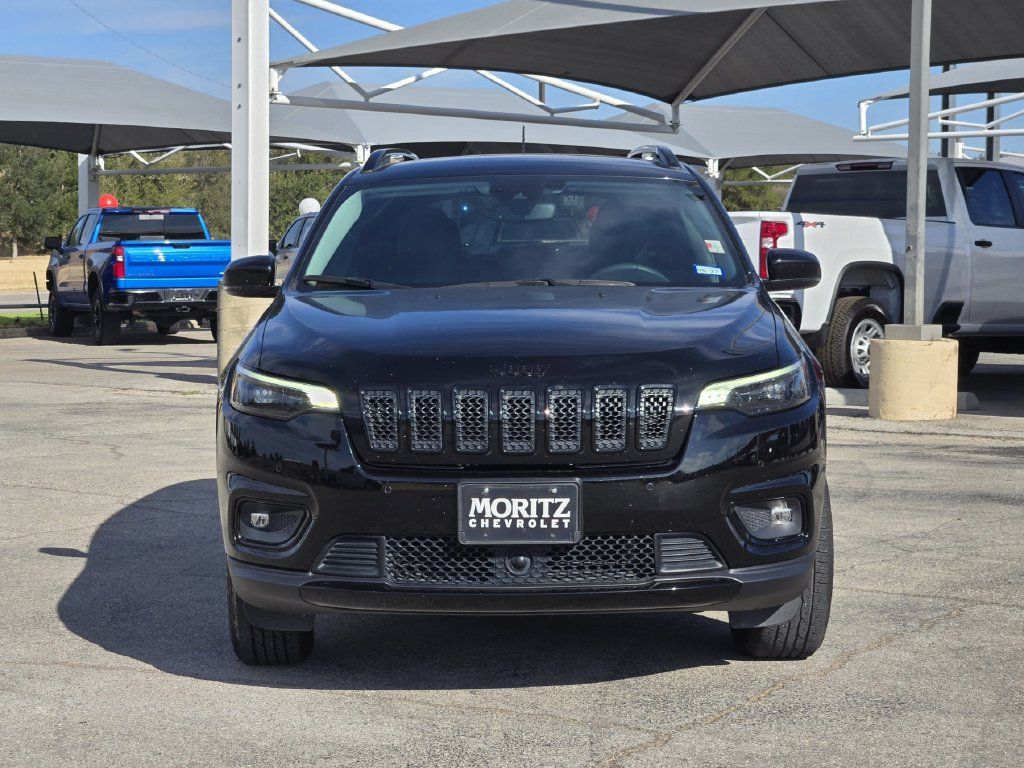 Used 2023 Jeep Cherokee Altitude Lux AWD/4WD image 2