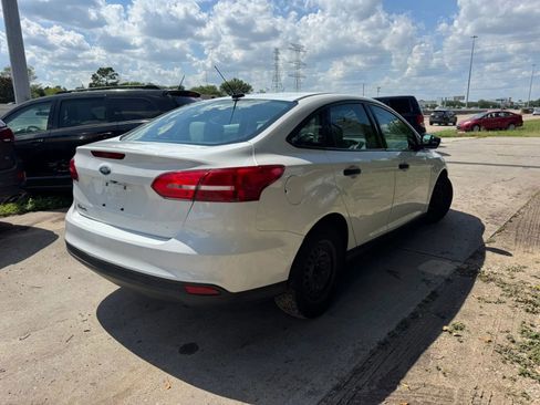 Used 2018 Ford Focus S FWD image 6