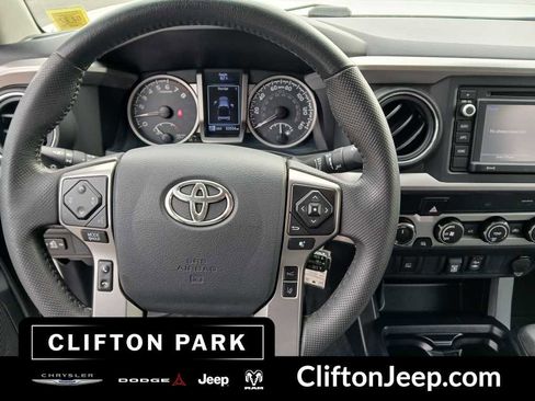 Used 2019 Toyota Tacoma SR5 image 20