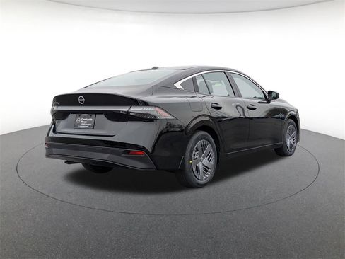 New 2026 Nissan Sentra SV image 5